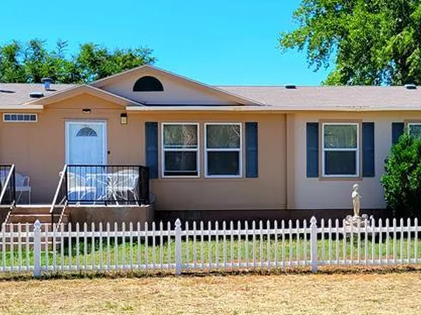 202 W 10th St, Walsenburg, CO 81089