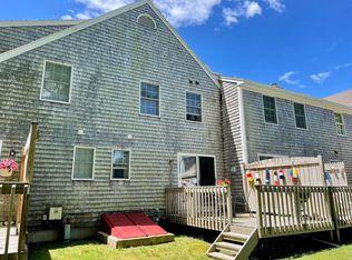21 Simpson Ln #3EU, Falmouth, MA 02540