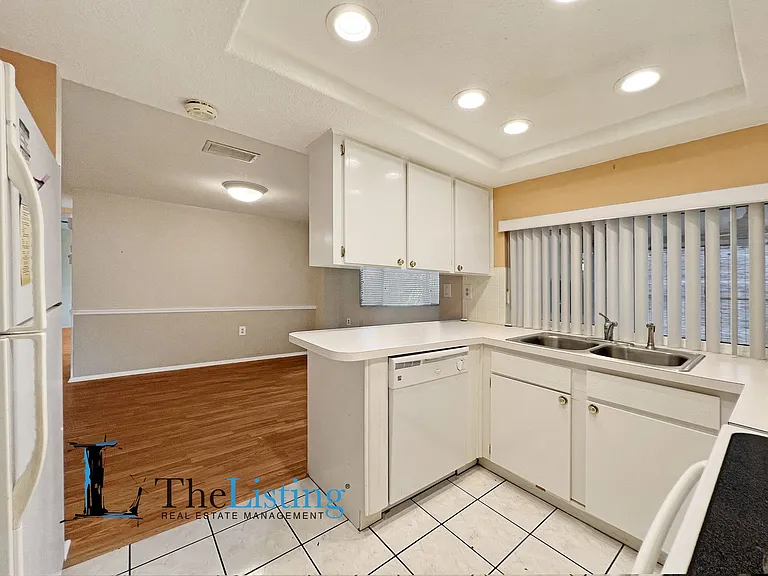 8312 Mill Creek Ln — Photo 11