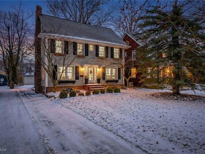 2873 Scarborough Rd, Cleveland Heights, OH, 44118