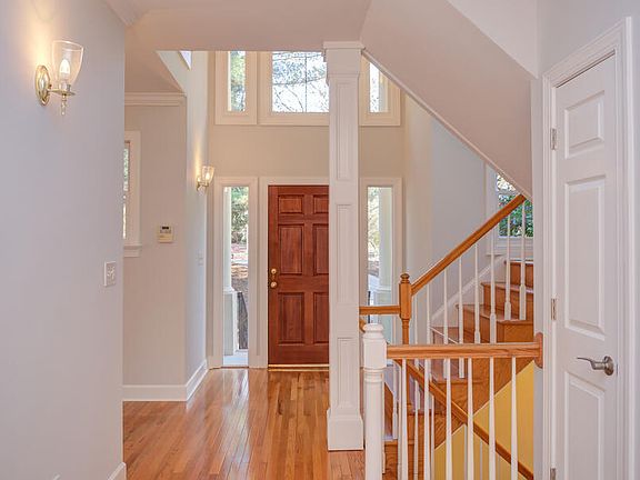 3rd image of 101 Songbird Ln
