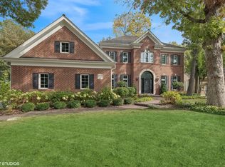 28639 N Champions Ct, Mundelein, IL 60060