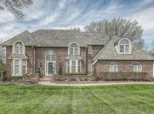 2944 W 118th Ter, Leawood, KS 66211