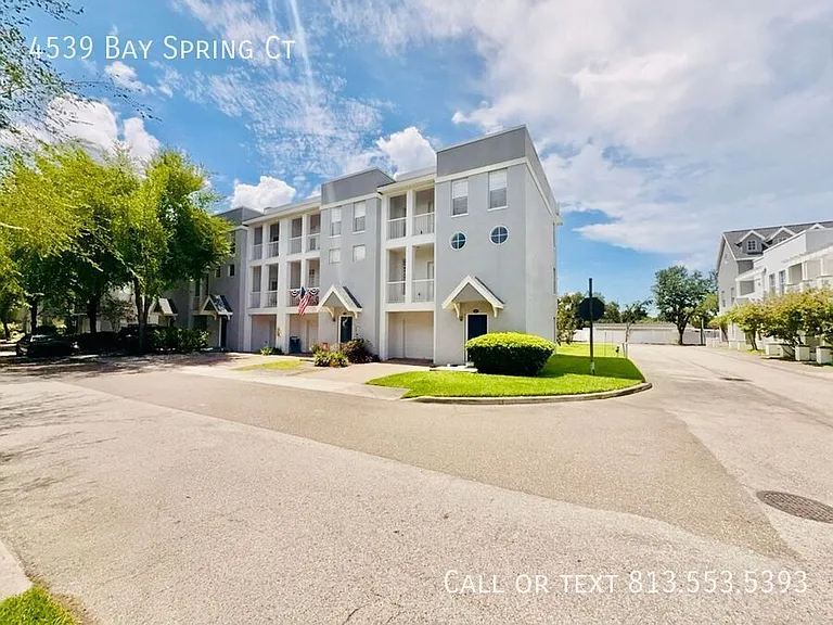 4539 Bay Spring Ct — Photo 4