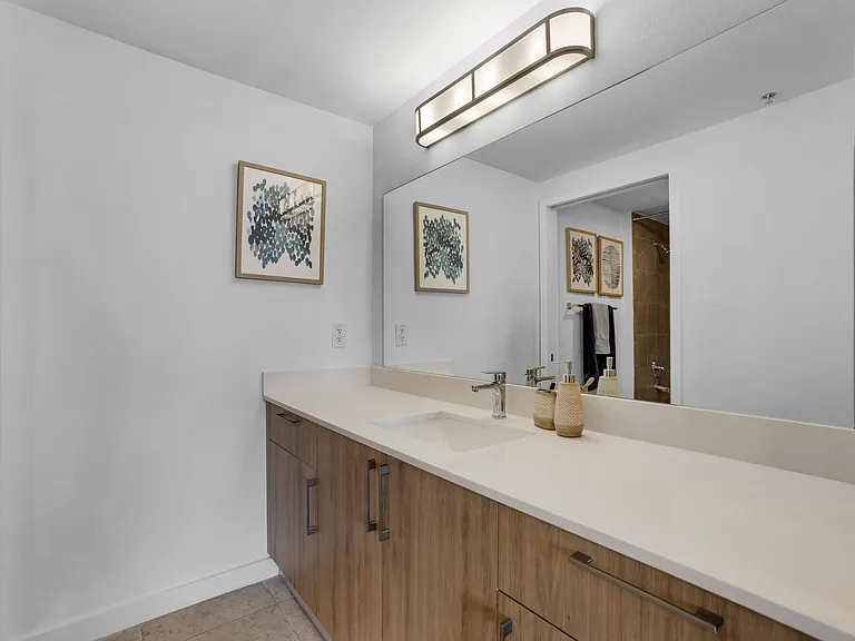 Pier 19 Residences and Marina — Photo 13