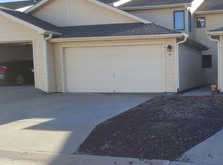615 NW 20th St #36, Lincoln, NE 68528