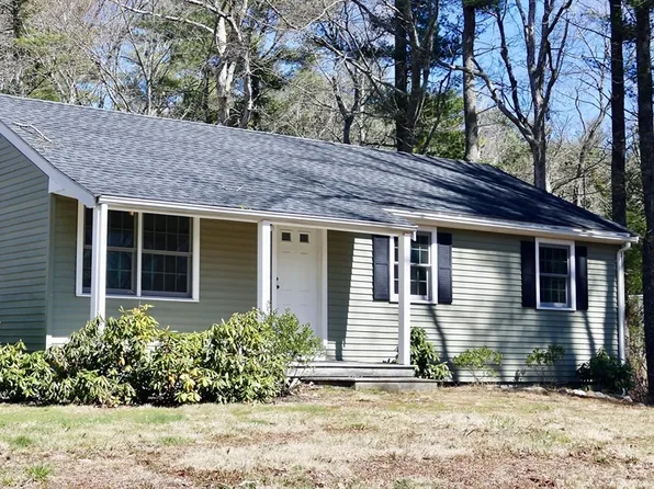 40 Yale Rd, Pembroke, MA 02359