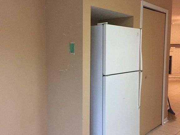 4th image of 5627 Bryner Dr