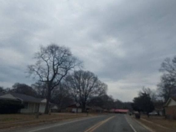 5th image of 300 Stonewall Dr