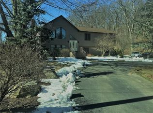 702 Smithfield Rd, North Providence, RI 02904