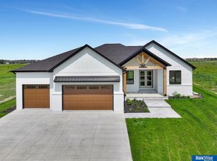 3610 Tree Line Dr, Lincoln, NE 68516