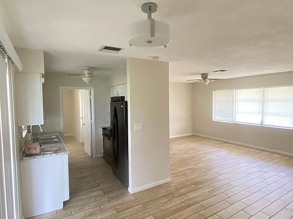 3rd image of 1112 Rushmore Ave N