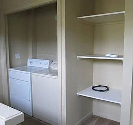 4th image of 4721 S Puget Sound Ave #B