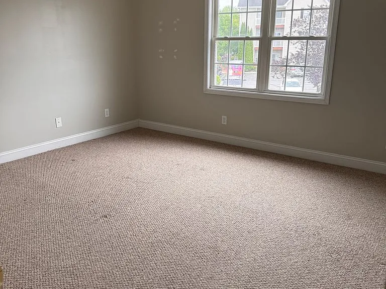 763 Wyndhurst Dr — Photo 16