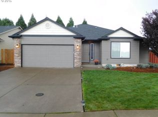 881 5th St, Jefferson, OR 97352