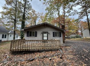 900 Lakeview Pkwy, Locust Grove, VA 22508