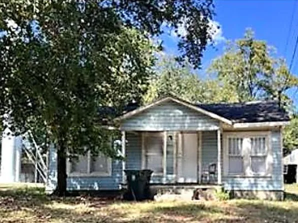 950 Chickasaw St, Dothan, AL 36303