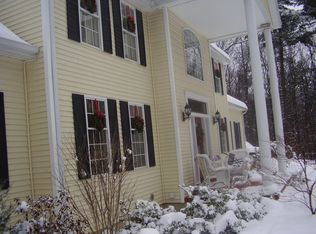 43A Robinwood Dr, Clifton Park, NY 12065