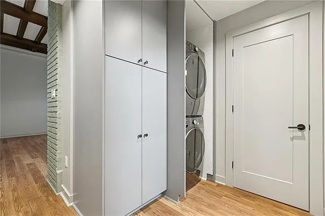 814 Howard Ave #103 — Photo 9