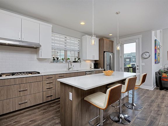 5th image of 5389 N Valentia St