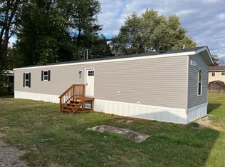 23 W 12th St, Dresden, OH 43821