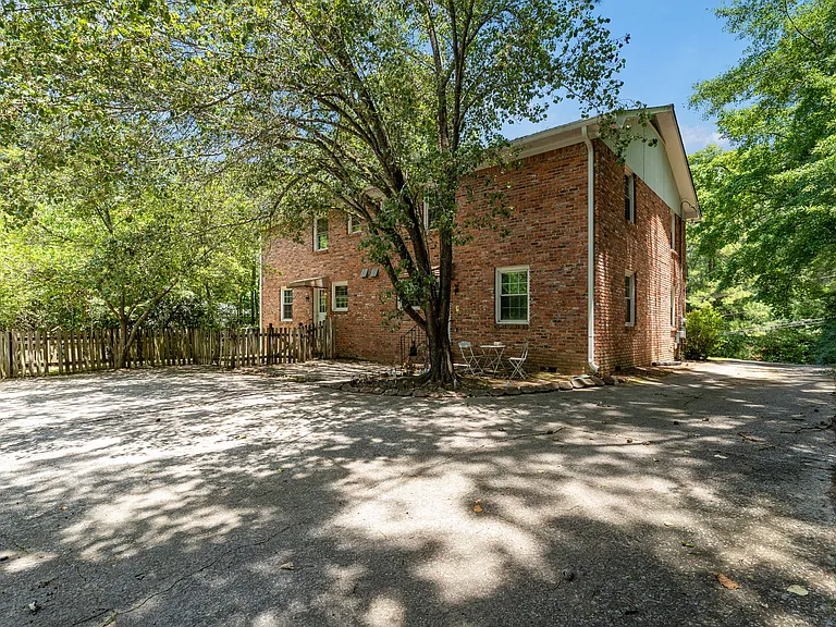 3212 Westbrook Dr #100 — Photo 30