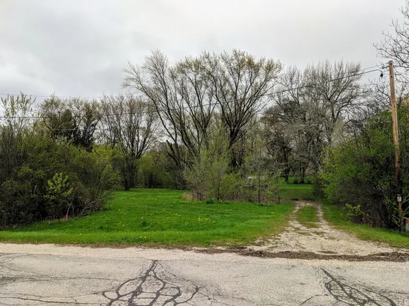 11025 W Appleton Ave, Milwaukee, WI 53225