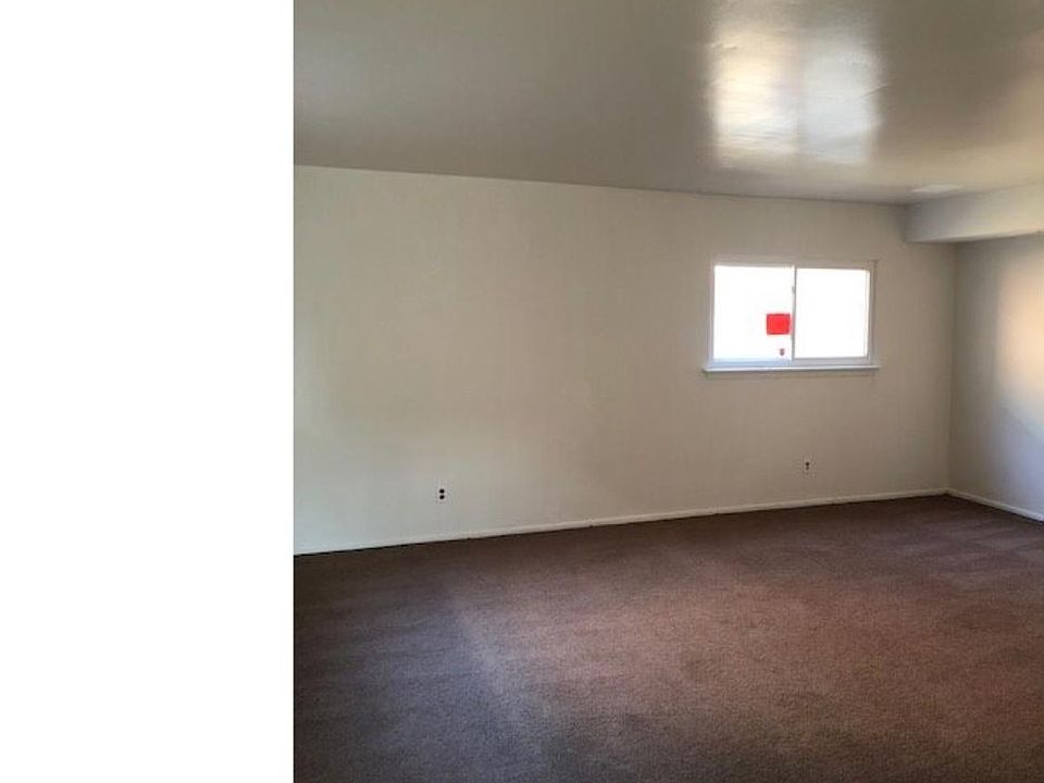 1st image of 617 E 5th St