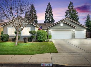 1007 Carson Ave, Clovis, CA 93611