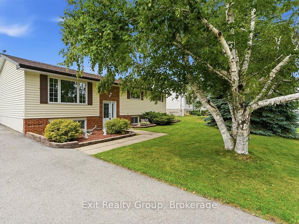 1st image of 197 Chatterton Valley Cres