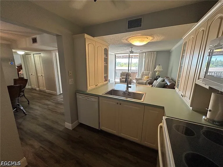 3490 N Key Dr #205 — Photo 8