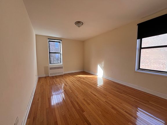 5th image of 8330 118th St APT 6F