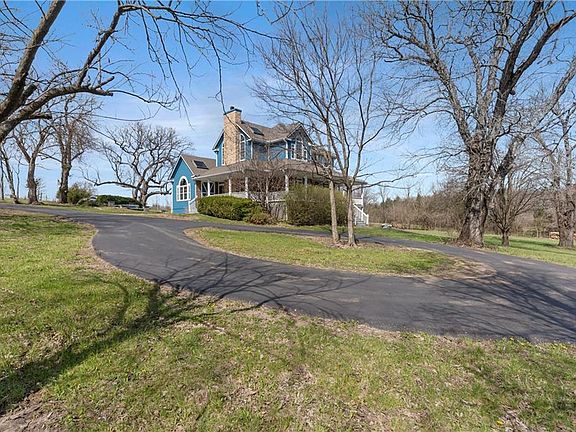 2nd image of 33604 E Stringtown Rd