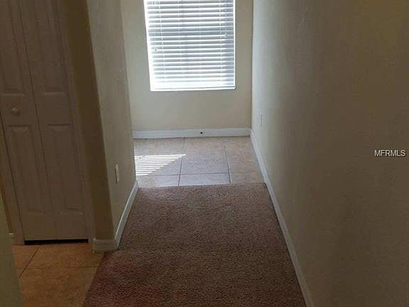 3rd image of 220 Carina Cir