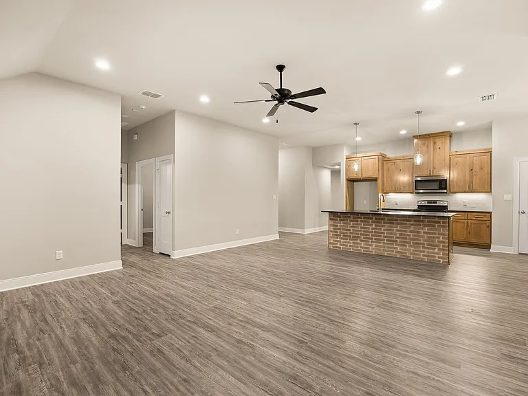 1617 Legacy Dr — Photo 7