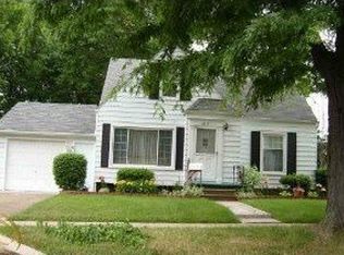 2717 Golfside Ln, Flint, MI 48504