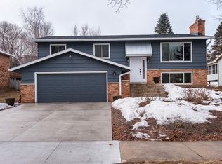 944 Chalet Dr NW, Rochester, MN 55901