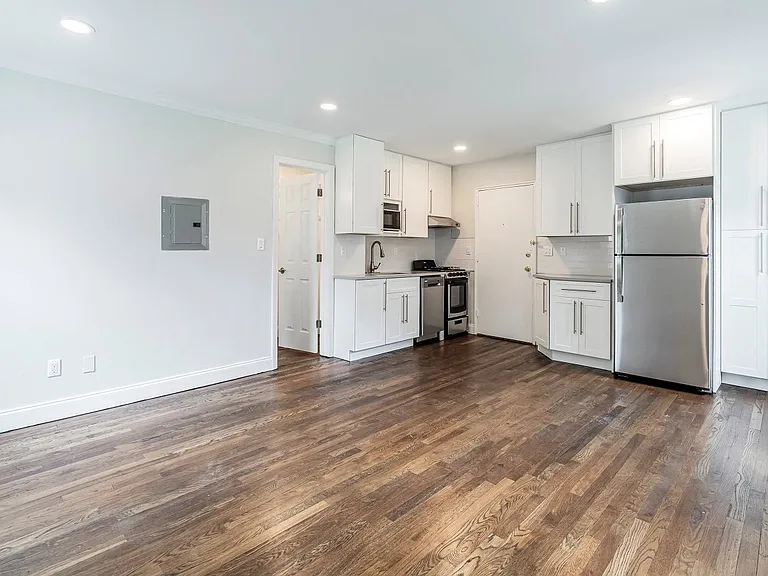 55 North Mountain Avenue Apartments — Photo 8