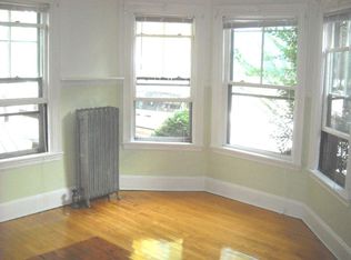 25 Grant St APT 4, Portland, ME 04101