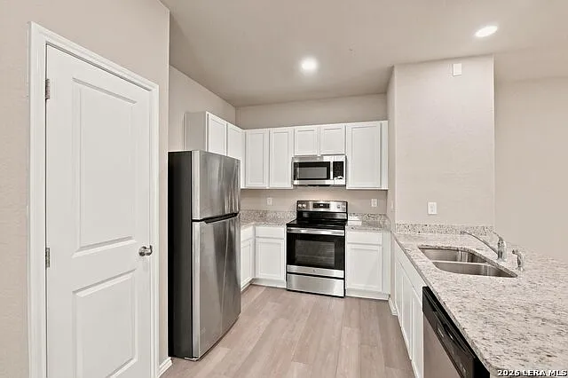 7226 Briar Pl #102 — Photo 5