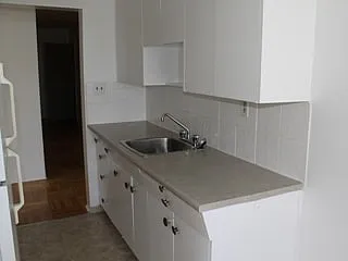 1235 Comox St — Photo 10