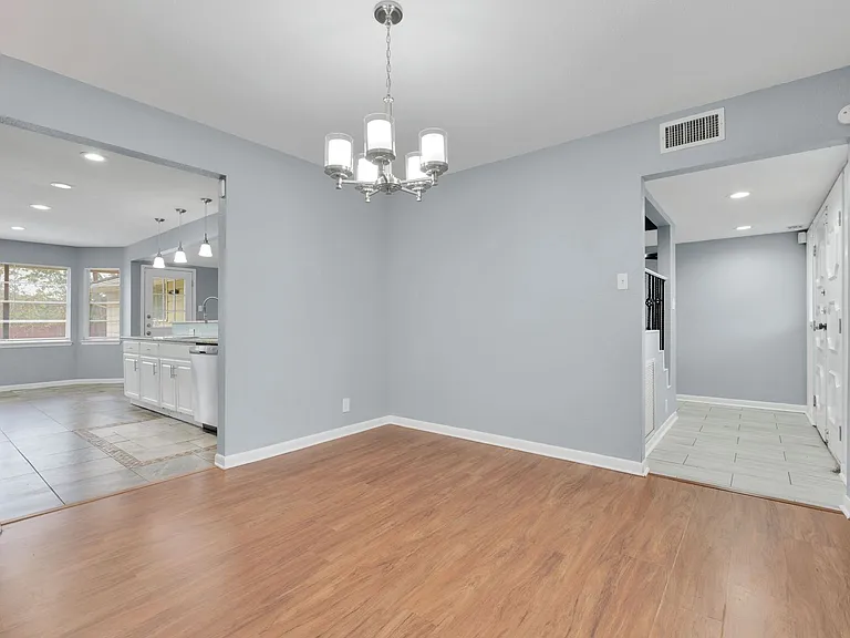 103 Shalimar Dr — Photo 5