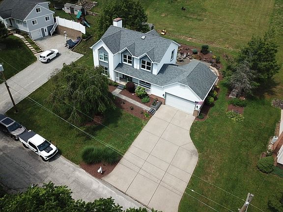 3rd image of 148 S Duane Dr