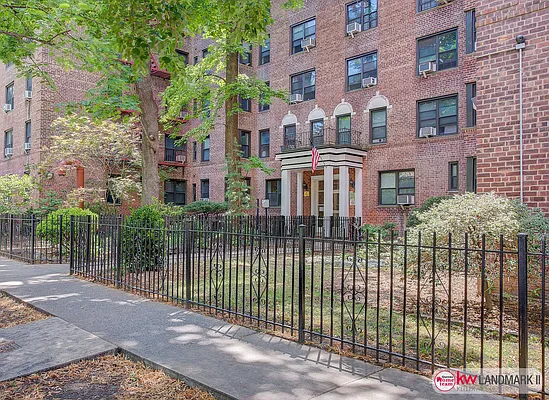 Sold by Keller Williams Realty Landmark II | media 29