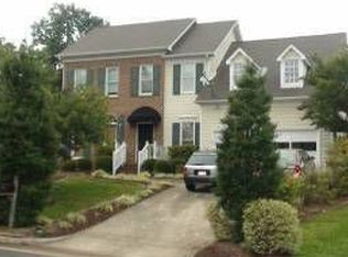 102 Copper Green St, Cary, NC 27513