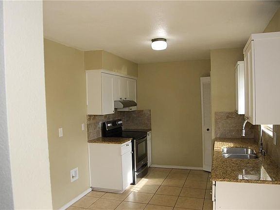 5th image of 1113 Westwood Dr