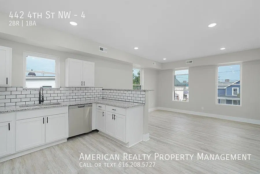 2 bed, 974 sqft, $1,750 — Photo 2