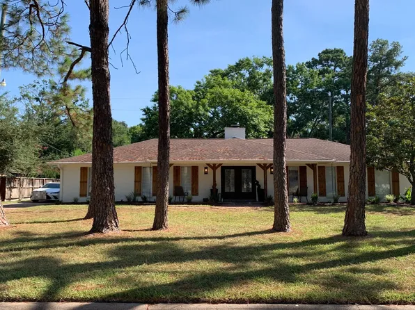 13410 Paradise Valley Dr, Houston, TX 77069