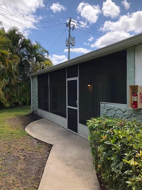 1st image of 2103 SE Edler Dr #2103
