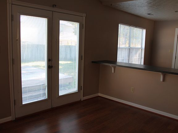 4th image of 639 Trails Ln